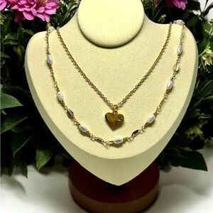 *** SOLD *** 
Elegant Gold and White Heart Necklace